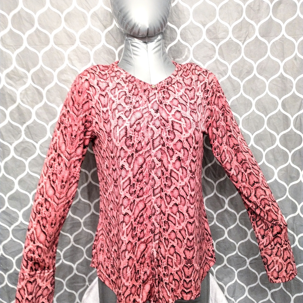 Cute L/S Leopard Pink top